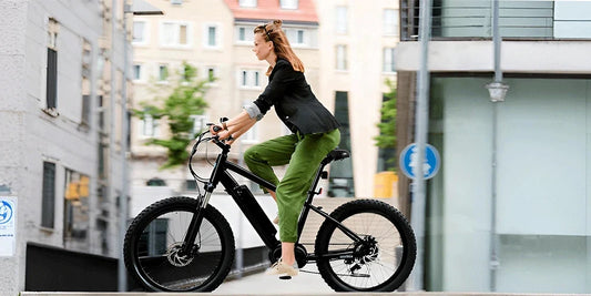 Kaisda electric bike rider commuting through a European city